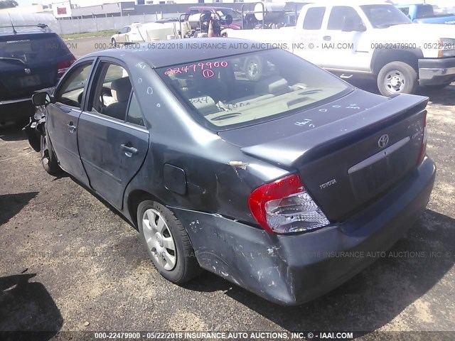 4T1BE32KX2U568323 - 2002 TOYOTA CAMRY LE/XLE/SE 灰色 照片 3