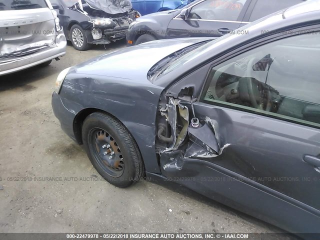 1G1ZS58N58F128167 - 2008 CHEVROLET MALIBU LS GRAY photo 6
