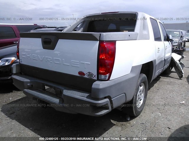 3GNEC13T52G117636 - 2002 CHEVROLET AVALANCHE C1500 WHITE photo 4