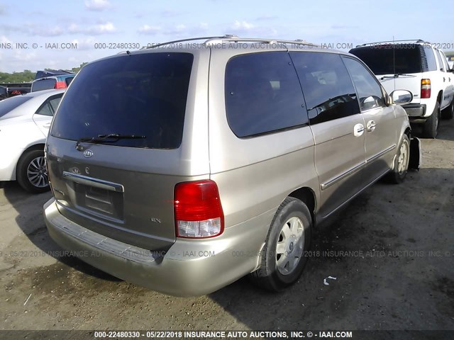 KNDUP131426245990 - 2002 KIA SEDONA EX/LX TAN photo 4