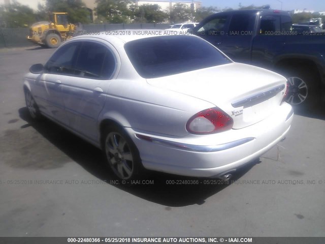 SAJEA51CX4WD66550 - 2004 JAGUAR X-TYPE 3.0 WHITE photo 3