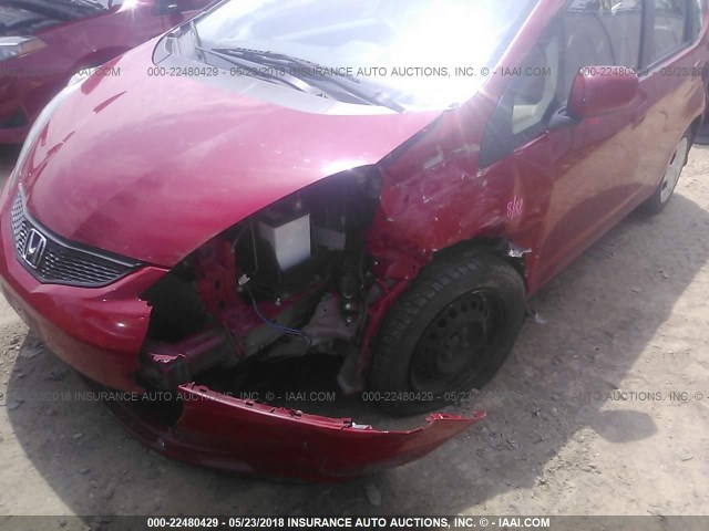 JHMGE8G34DC054080 - 2013 HONDA FIT RED photo 6