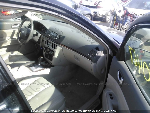 5NPEU46F96H131338 - 2006 HYUNDAI SONATA GLS/LX BLACK photo 5