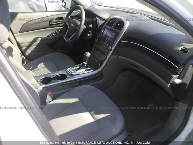 1G11B5SA0DF141163 - 2013 CHEVROLET MALIBU LS WHITE photo 5