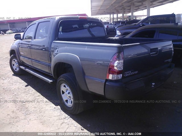 3TMJU62N39M081736 - 2009 TOYOTA TACOMA DOUBLE CAB PRERUNNER GRAY photo 3