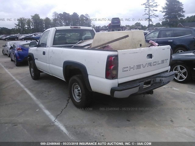 1GCHC24UX5E132499 - 2005 CHEVROLET SILVERADO C2500 HEAVY DUTY WHITE photo 3