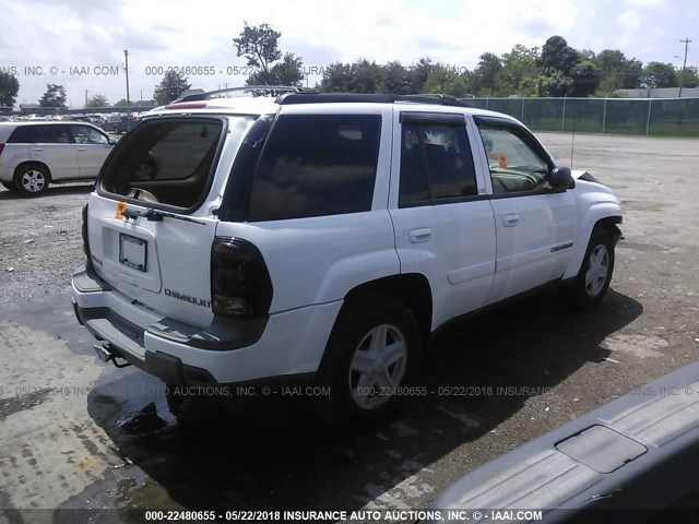 1GNDT13S432372162 - 2003 CHEVROLET TRAILBLAZER  WHITE photo 4