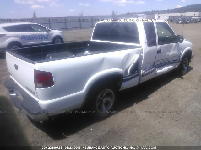 1GCCS19W818125500 - 2001 CHEVROLET S TRUCK S10 WHITE photo 4