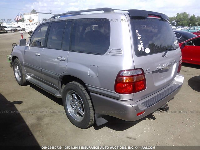 JTEHT05J312001558 - 2001 TOYOTA LAND CRUISER  SILVER photo 3