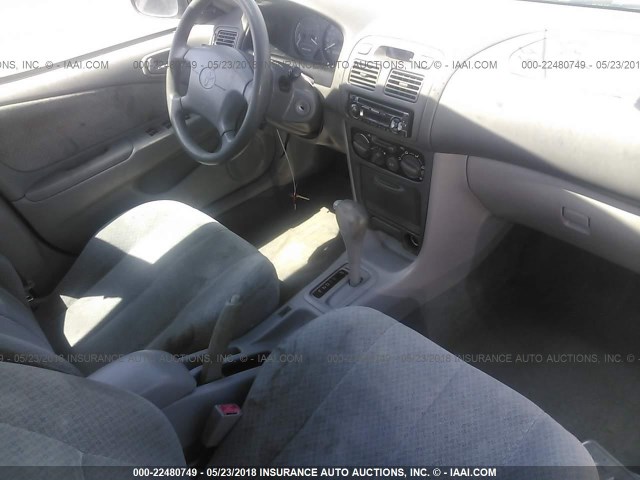 1NXBR12E5YZ375816 - 2000 TOYOTA COROLLA VE/CE/LE 银色 照片 5