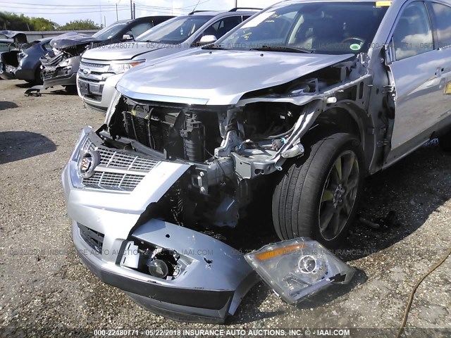 3GYFNBEY1AS582068 - 2010 CADILLAC SRX PERFORMANCE COLLECTION SILVER photo 6