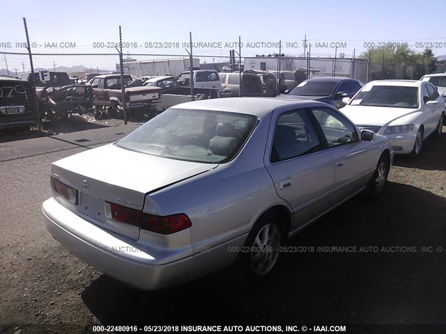 4T1BG28KX1U065238 - 2001 TOYOTA CAMRY CE/LE/XLE 银色 照片 4