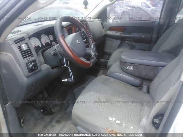 3D7KR28C86G289356 - 2006 DODGE RAM 2500 ST/SLT 白色 照片 5