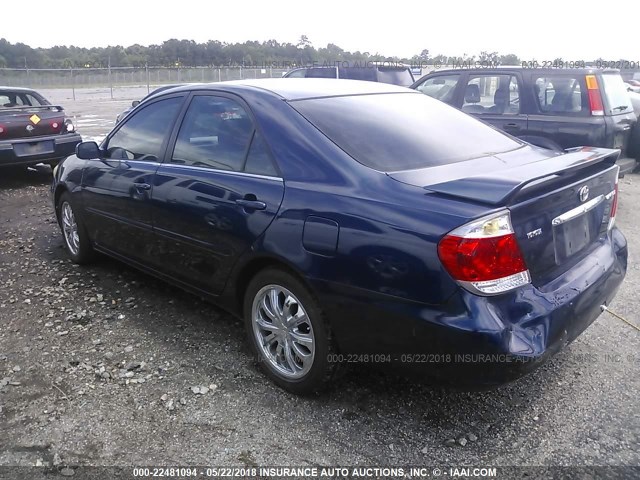 4T1BE32KX6U136921 - 2006 TOYOTA CAMRY LE/XLE/SE ლურჯი ფოტო 3