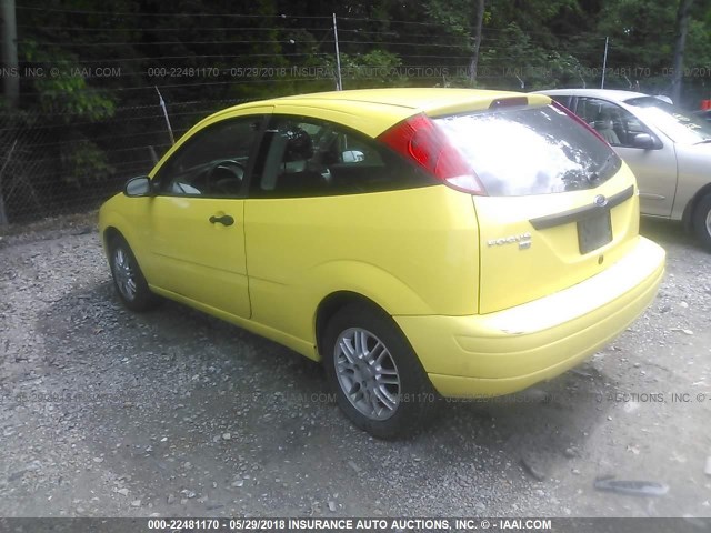 3FAFP31N35R126397 - 2005 FORD FOCUS ZX3 YELLOW photo 3