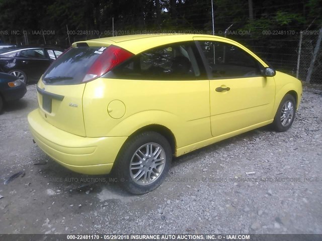 3FAFP31N35R126397 - 2005 FORD FOCUS ZX3 YELLOW photo 4