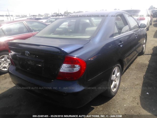 4T1BE32KX3U234228 - 2003 TOYOTA CAMRY LE/XLE/SE BLUE photo 4