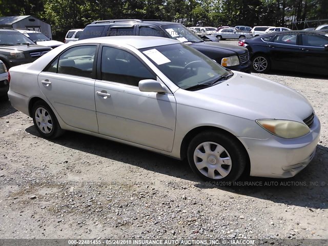4T1BE32K53U134893 - 2003 TOYOTA CAMRY LE/XLE/SE ვერცხლისფერი ფოტო 1