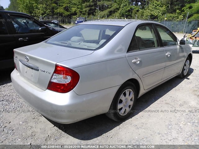 4T1BE32K53U134893 - 2003 TOYOTA CAMRY LE/XLE/SE ვერცხლისფერი ფოტო 4