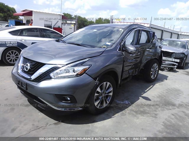 5N1AZ2MG0FN244025 - 2015 NISSAN MURANO S/SL/SV/PLATINUM GRAY photo 2