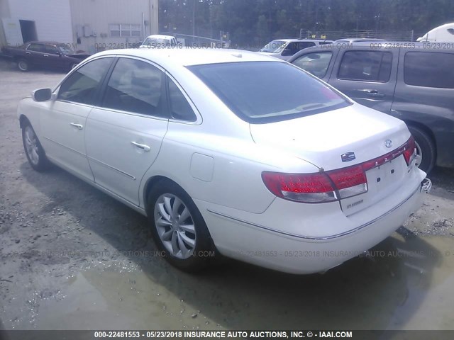 KMHFC46FX8A304250 - 2008 HYUNDAI AZERA SE/LIMITED WHITE photo 3