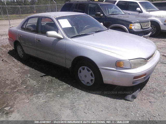 4T1BG12K1TU783637 - 1996 TOYOTA CAMRY DX/LE/XLE GOLD photo 1