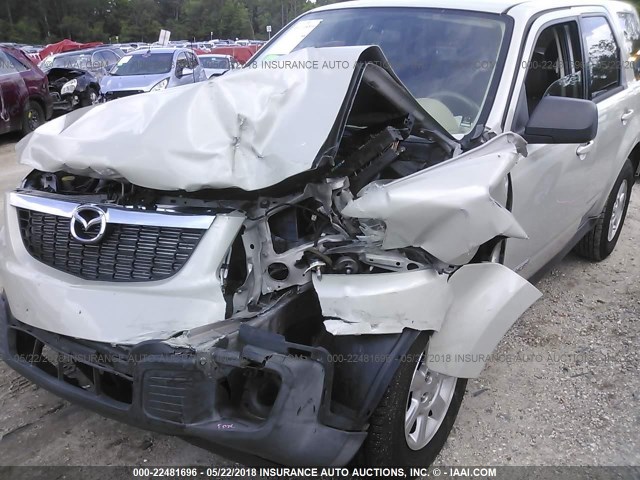 4F2CZ02Z88KM25514 - 2008 MAZDA TRIBUTE I WHITE photo 6