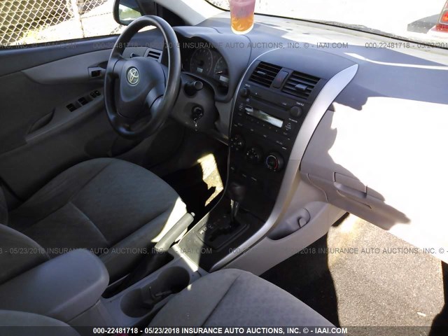 JTDBL40E199028630 - 2009 TOYOTA COROLLA LE/XLE GRAY photo 5