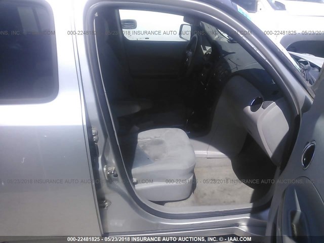 3GNDA13D68S516152 - 2008 CHEVROLET HHR LS SILVER photo 5