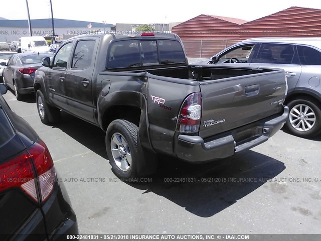 3TMJU4GN2CM128498 - 2012 TOYOTA TACOMA DOUBLE CAB PRERUNNER GOLD photo 3