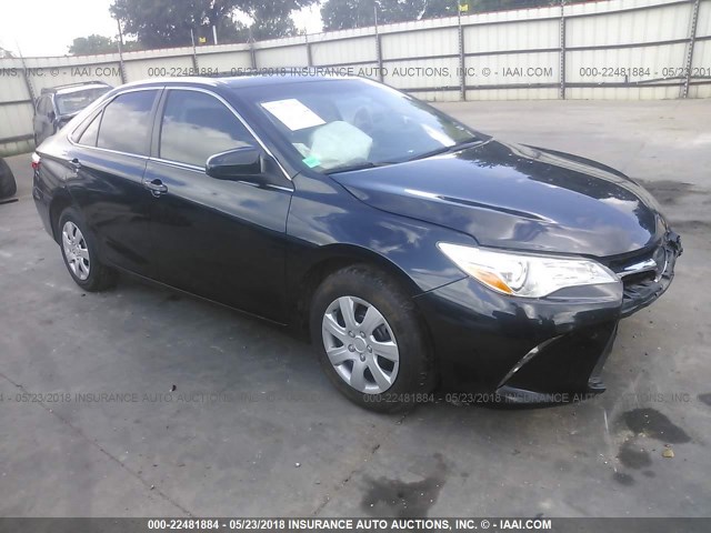 4T4BF1FK3FR480916 - 2015 TOYOTA CAMRY LE/XLE/SE/XSE BLACK photo 1
