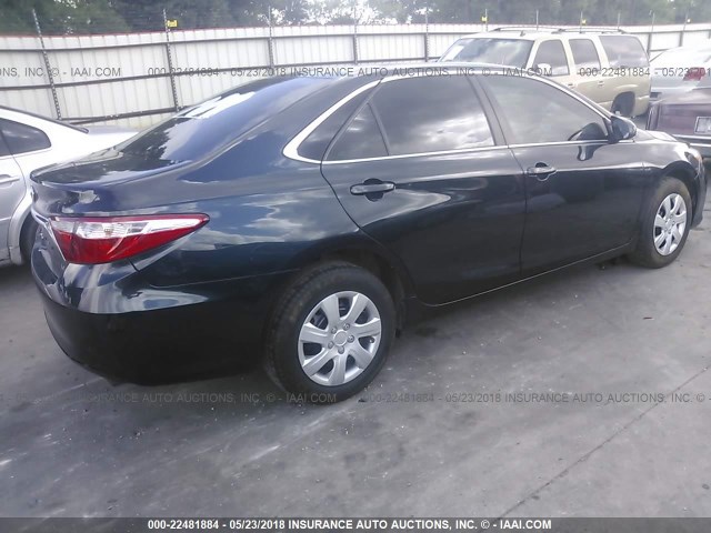 4T4BF1FK3FR480916 - 2015 TOYOTA CAMRY LE/XLE/SE/XSE BLACK photo 4