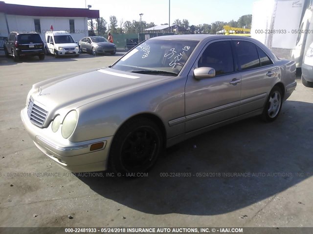 WDBJF83J31X043616 - 2001 MERCEDES-BENZ E 430 SILVER photo 2