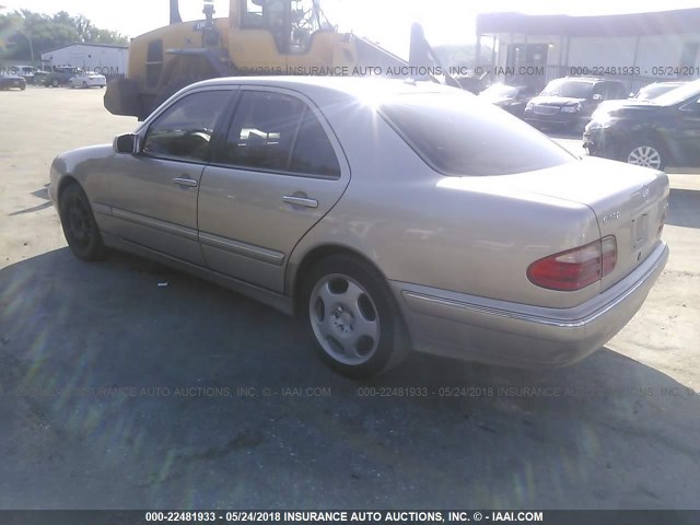 WDBJF83J31X043616 - 2001 MERCEDES-BENZ E 430 SILVER photo 3