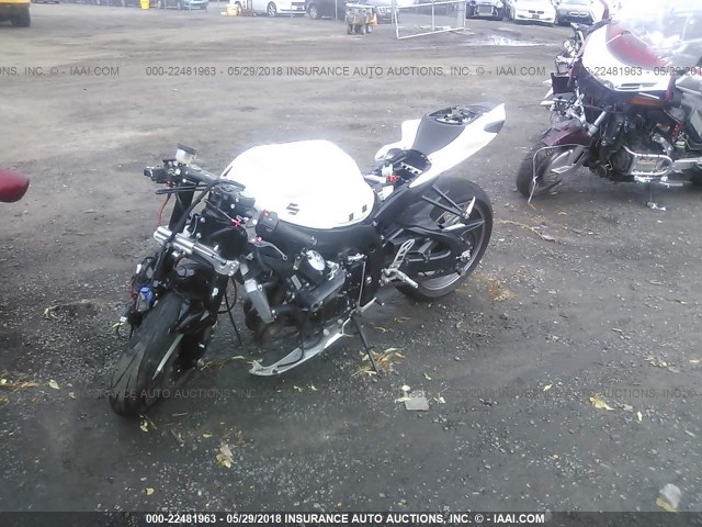 JS1GN7FA7B2101479 - 2011 SUZUKI GSX-R600 WHITE photo 2