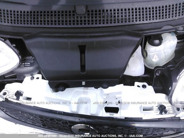 WMEEJ3BA9FK797809 - 2015 SMART FORTWO PURE/PASSION WHITE photo 10
