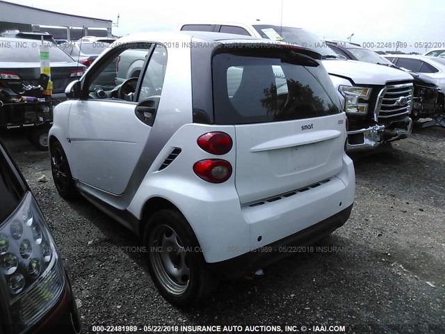 WMEEJ3BA9FK797809 - 2015 SMART FORTWO PURE/PASSION WHITE photo 3