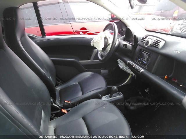 WMEEJ3BA9FK797809 - 2015 SMART FORTWO PURE/PASSION WHITE photo 5