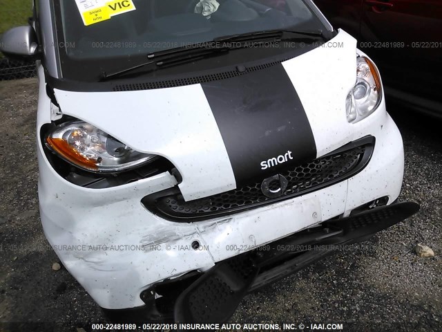 WMEEJ3BA9FK797809 - 2015 SMART FORTWO PURE/PASSION WHITE photo 6