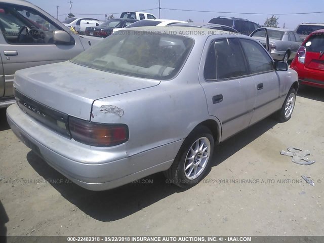 JT2SK11EXN0082094 - 1992 TOYOTA CAMRY DLX SILVER photo 4