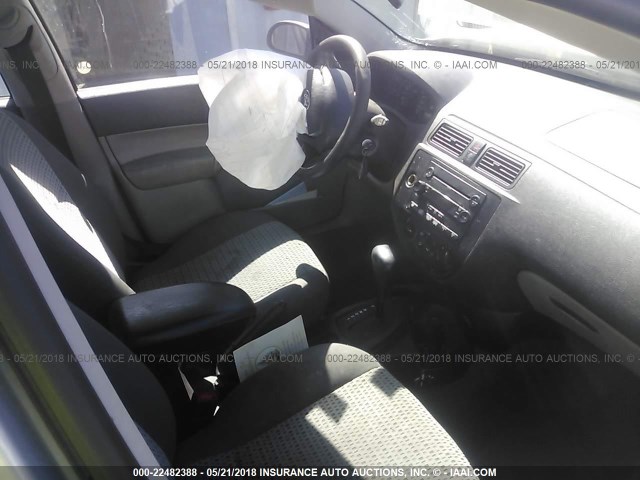 1FAFP34N17W353521 - 2007 FORD FOCUS ZX4/S/SE/SES 银色 照片 5