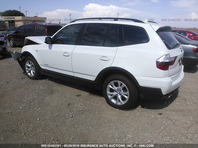 WBXPC9C49AWJ33687 - 2010 BMW X3 XDRIVE30I WHITE photo 3