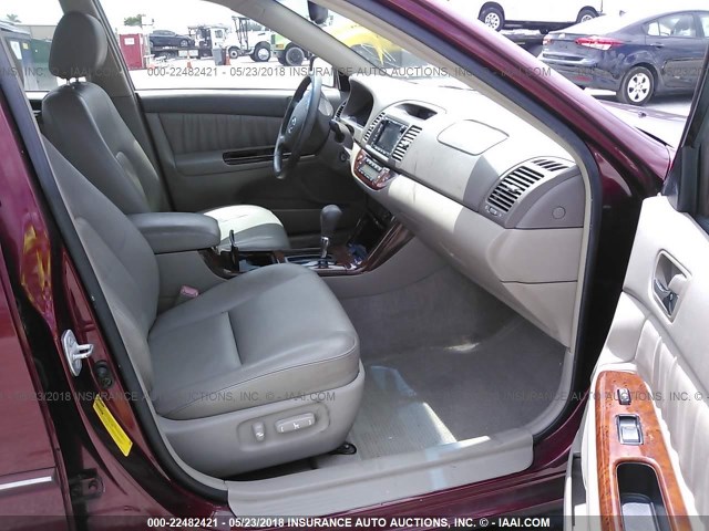 4T1BF30K65U087277 - 2005 TOYOTA CAMRY LE/XLE/SE 红色 照片 5