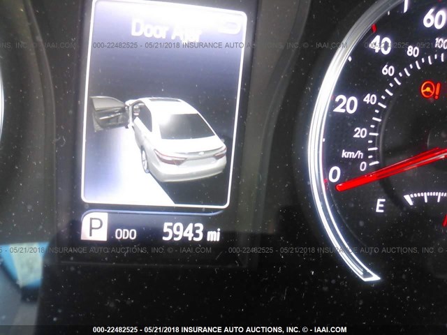 4T1BF1FK5HU330559 - 2017 TOYOTA CAMRY LE/XLE/SE/XSE BLUE photo 7