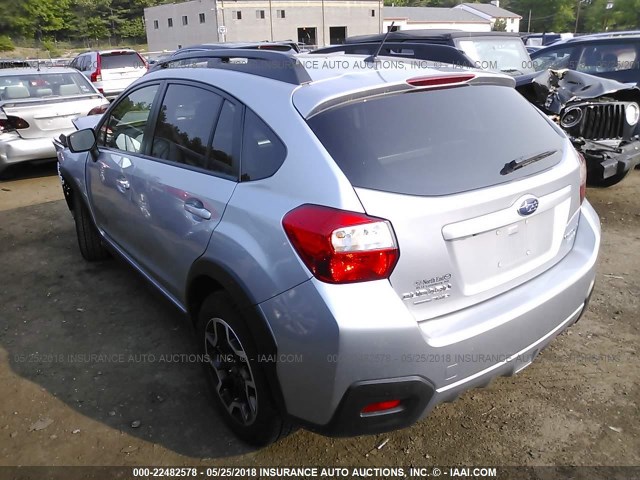 JF2GPABC8H8206771 - 2017 SUBARU CROSSTREK PREMIUM ვერცხლისფერი ფოტო 3