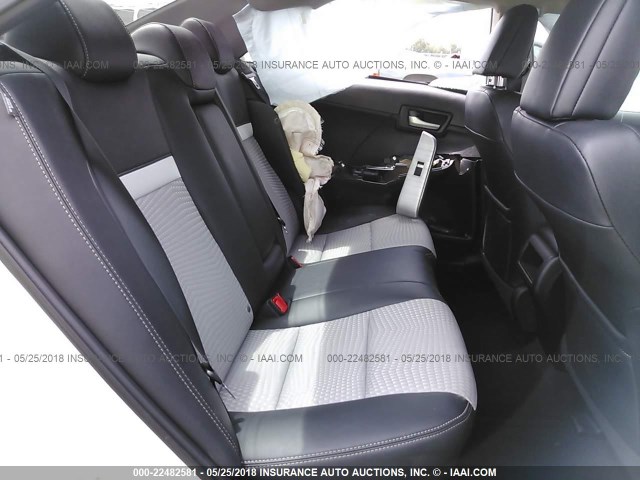 4T1BF1FKXCU598838 - 2012 TOYOTA CAMRY SE/LE/XLE თეთრი ფოტო 8