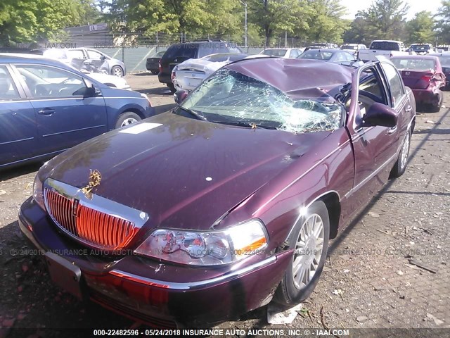 1LNHM82V26Y643194 - 2006 LINCOLN TOWN CAR SIGNATURE LIMITED MAROON photo 6