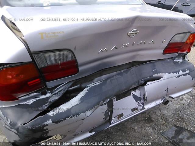 JN1CA21D7TT735460 - 1996 NISSAN MAXIMA GLE/GXE/SE SILVER photo 6