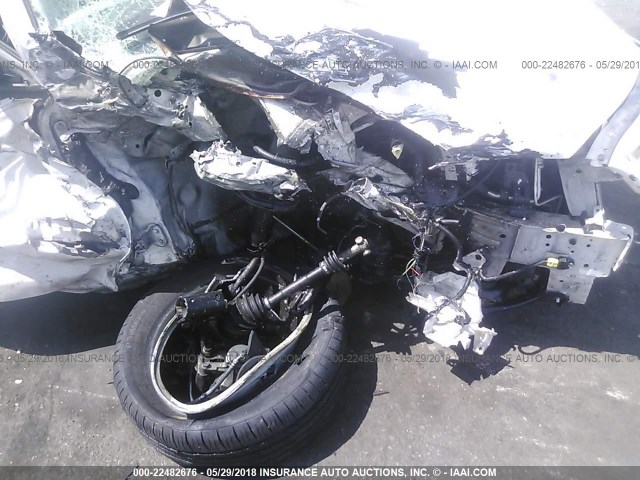 4T1BF3EK6BU660182 - 2011 TOYOTA CAMRY SE/LE/XLE WHITE photo 6