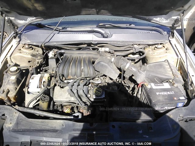 1FAFP52U72G237958 - 2002 FORD TAURUS LX SILVER photo 10